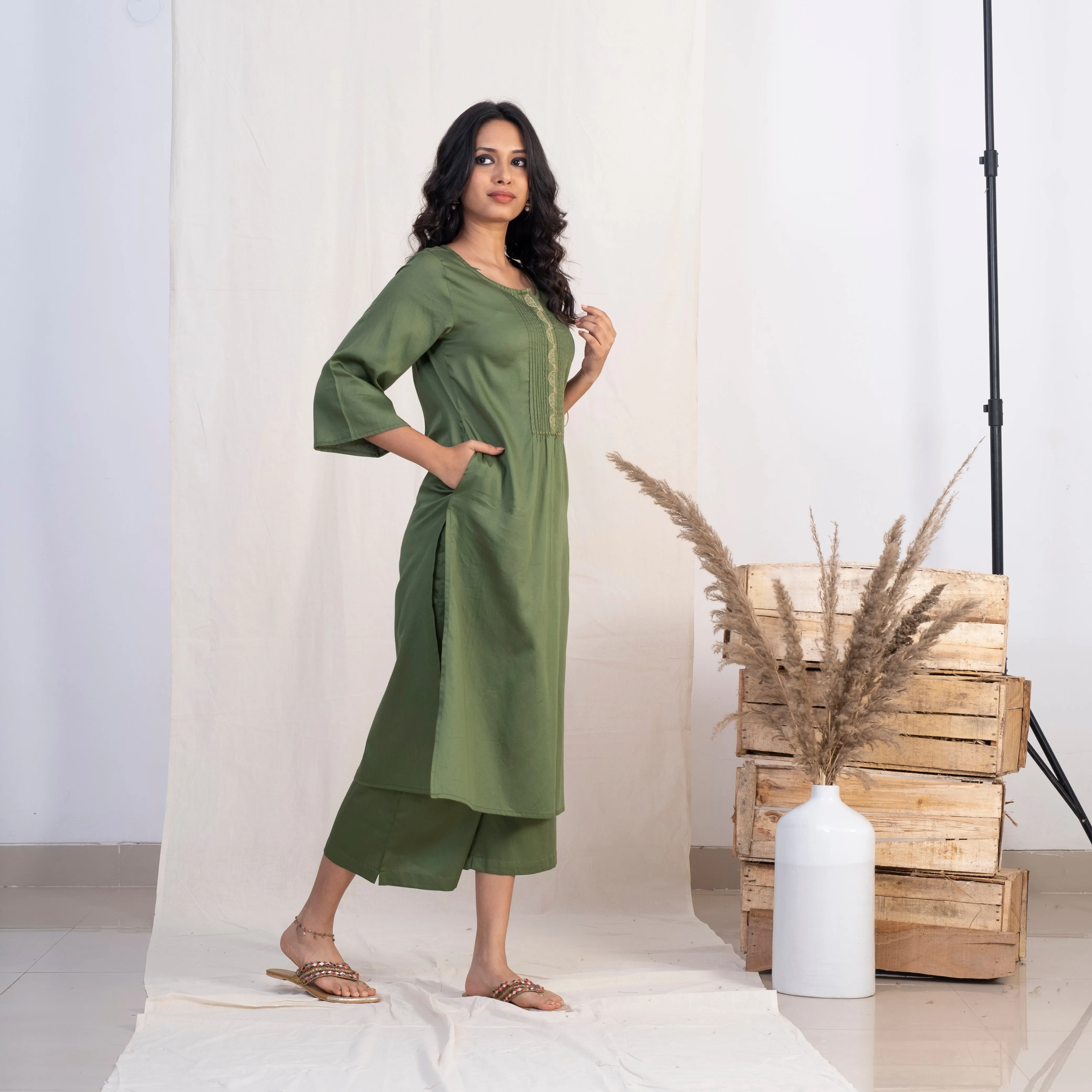 Akiso Green Round Neck With Pintucks