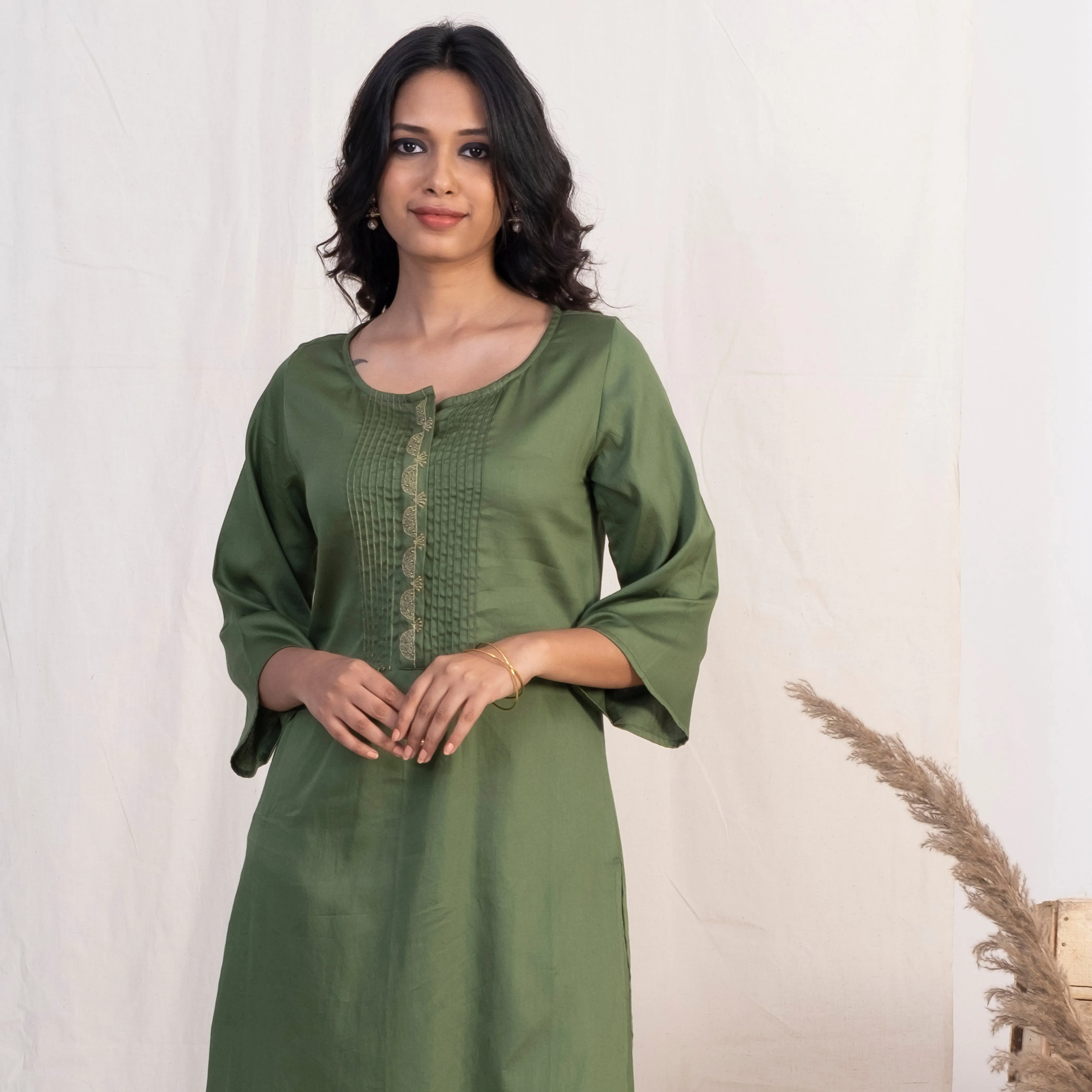 Akiso Green Round Neck With Pintucks