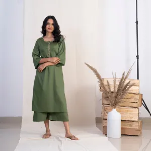 Akiso Green Round Neck With Pintucks