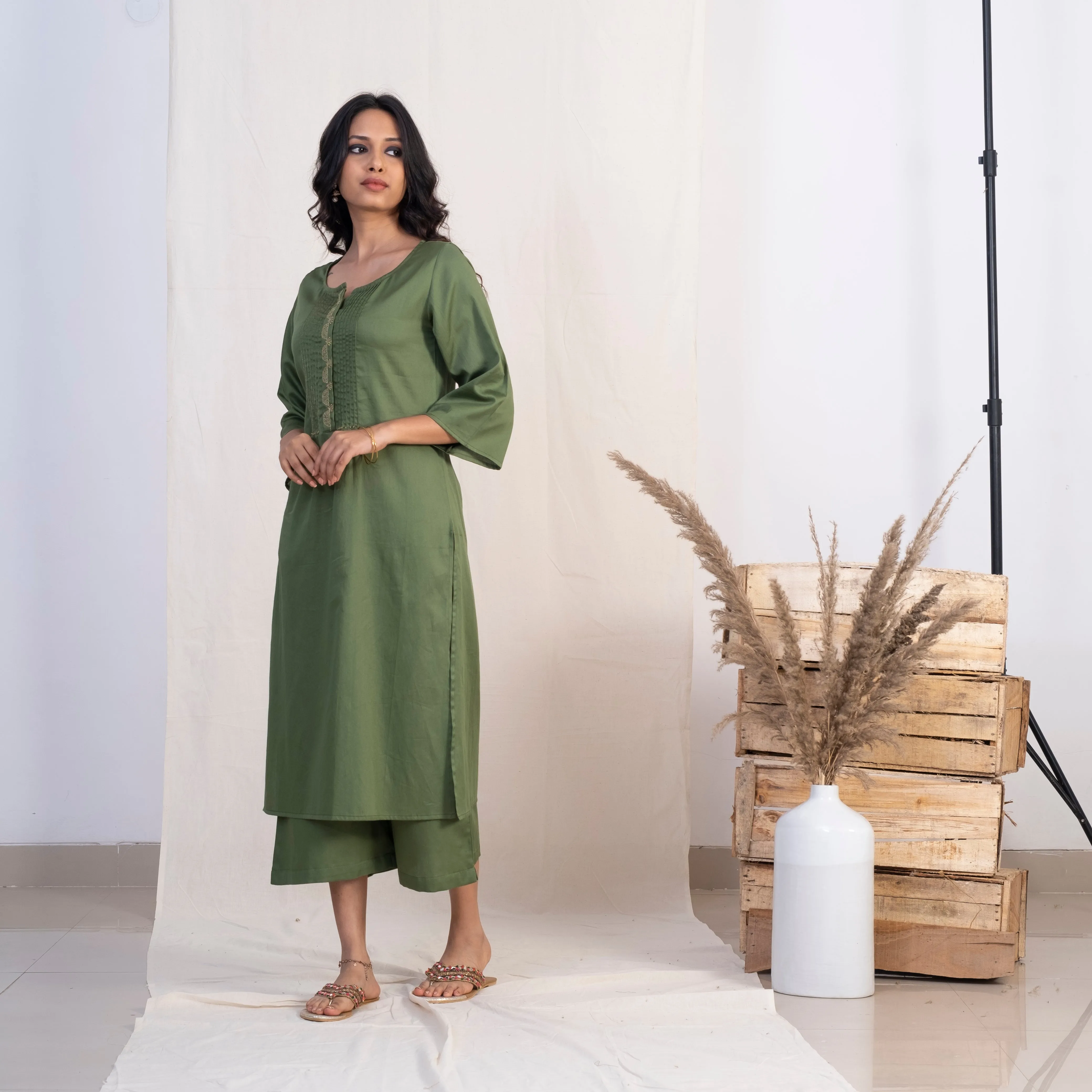 Akiso Green Round Neck With Pintucks