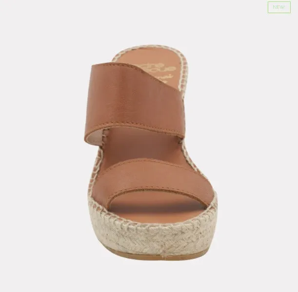 Andre Assous Celeste Sandal Final Clearance