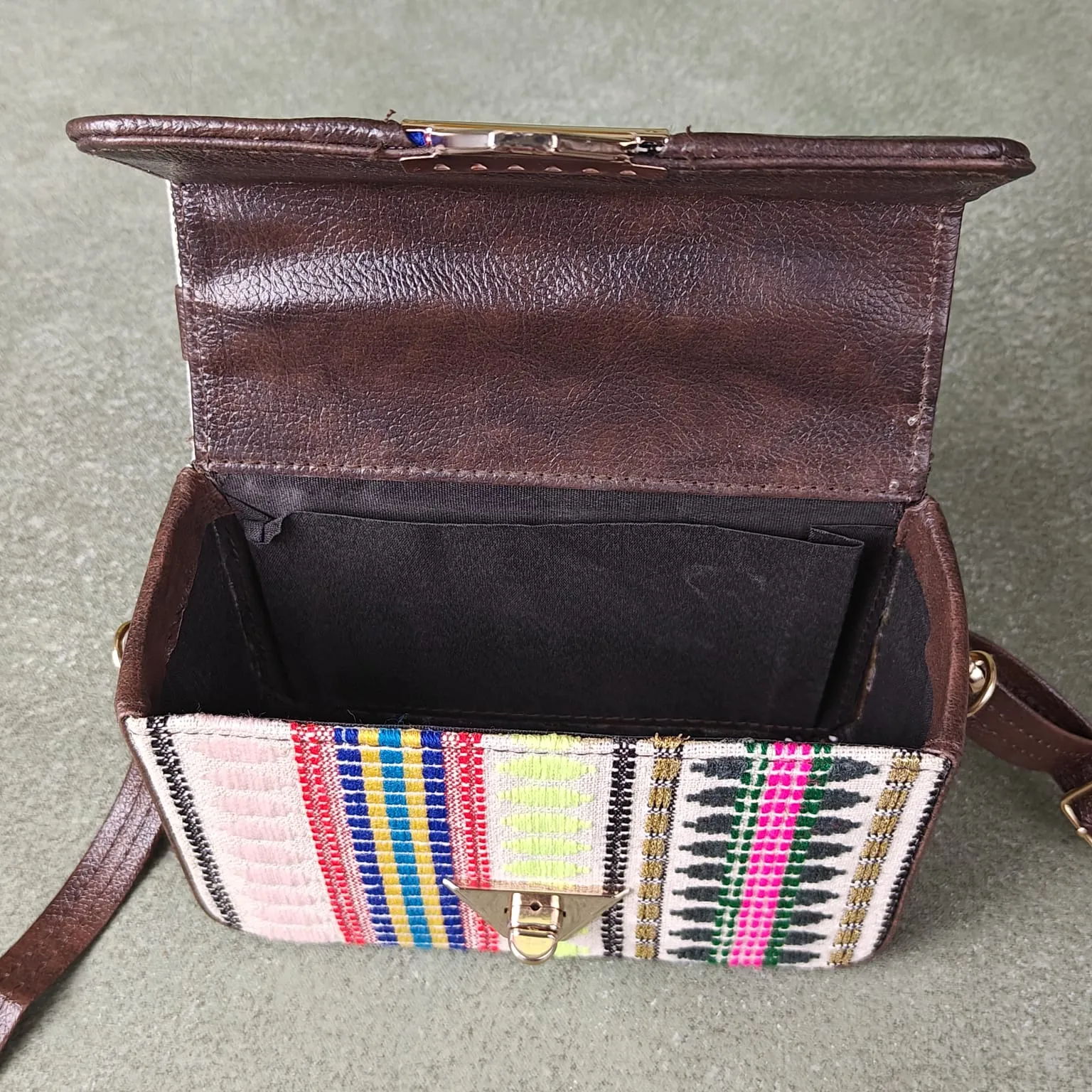 Cuboid Case Sling bags MultiColour Fret Design.