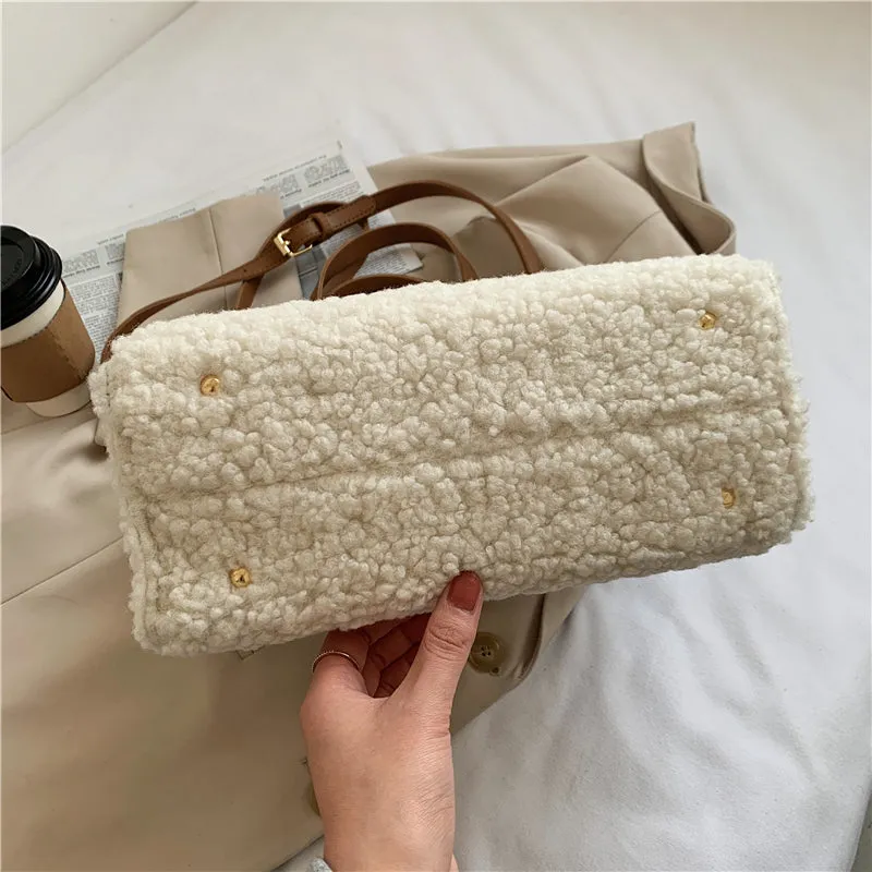 TRAVEL TEDDY TOTE BAG