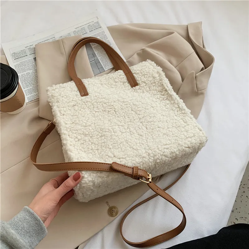 TRAVEL TEDDY TOTE BAG