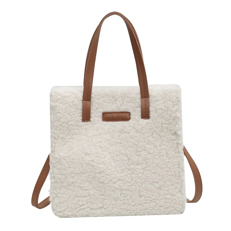 TRAVEL TEDDY TOTE BAG