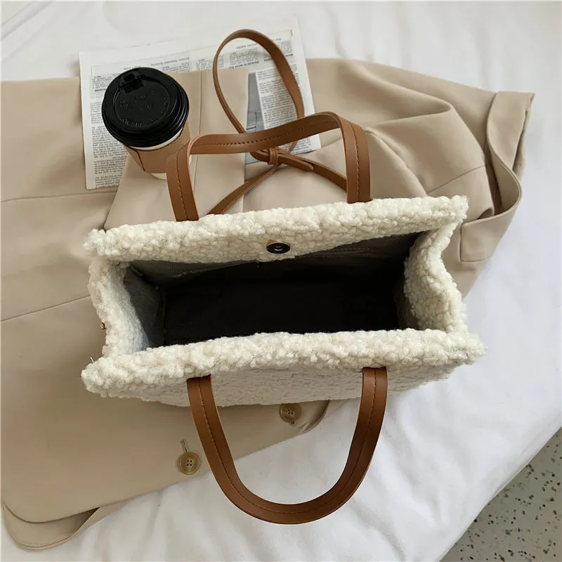 TRAVEL TEDDY TOTE BAG