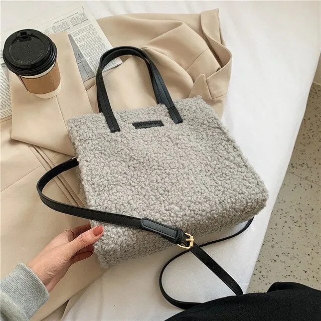 TRAVEL TEDDY TOTE BAG