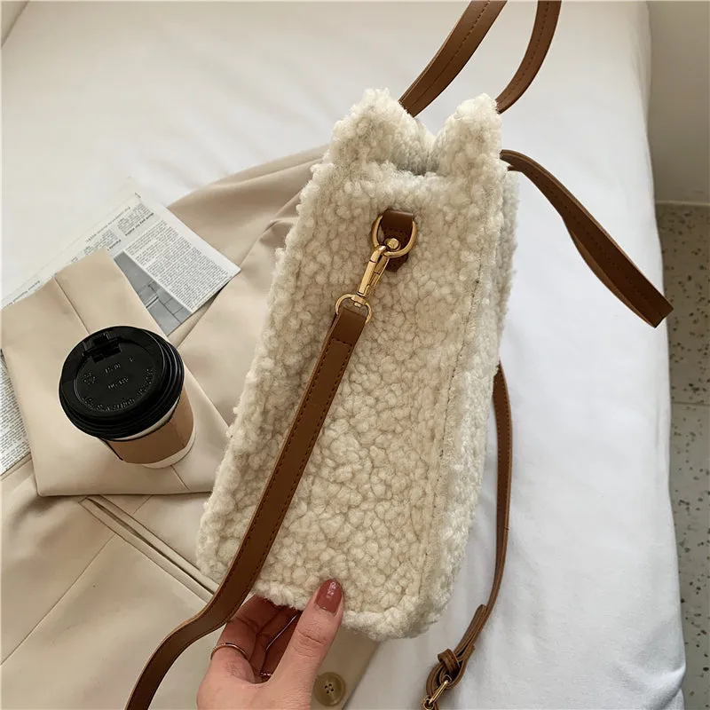 TRAVEL TEDDY TOTE BAG