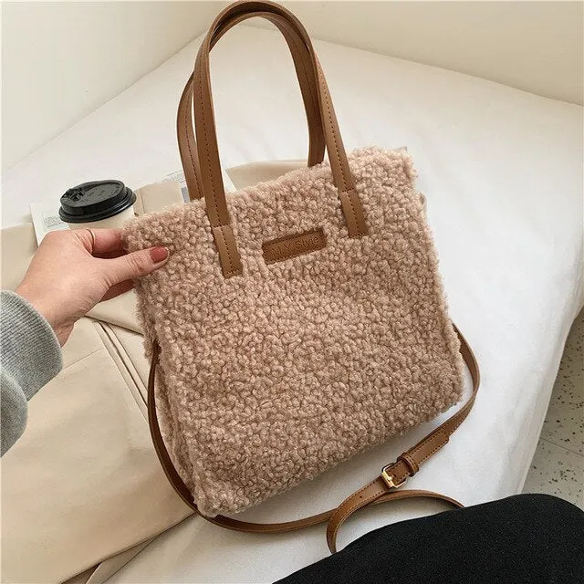 TRAVEL TEDDY TOTE BAG